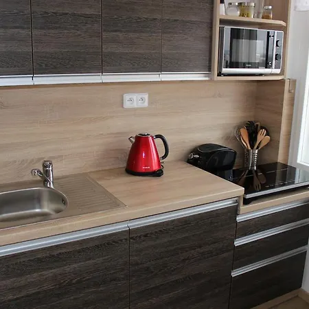 Apartamento Kerime 2 *